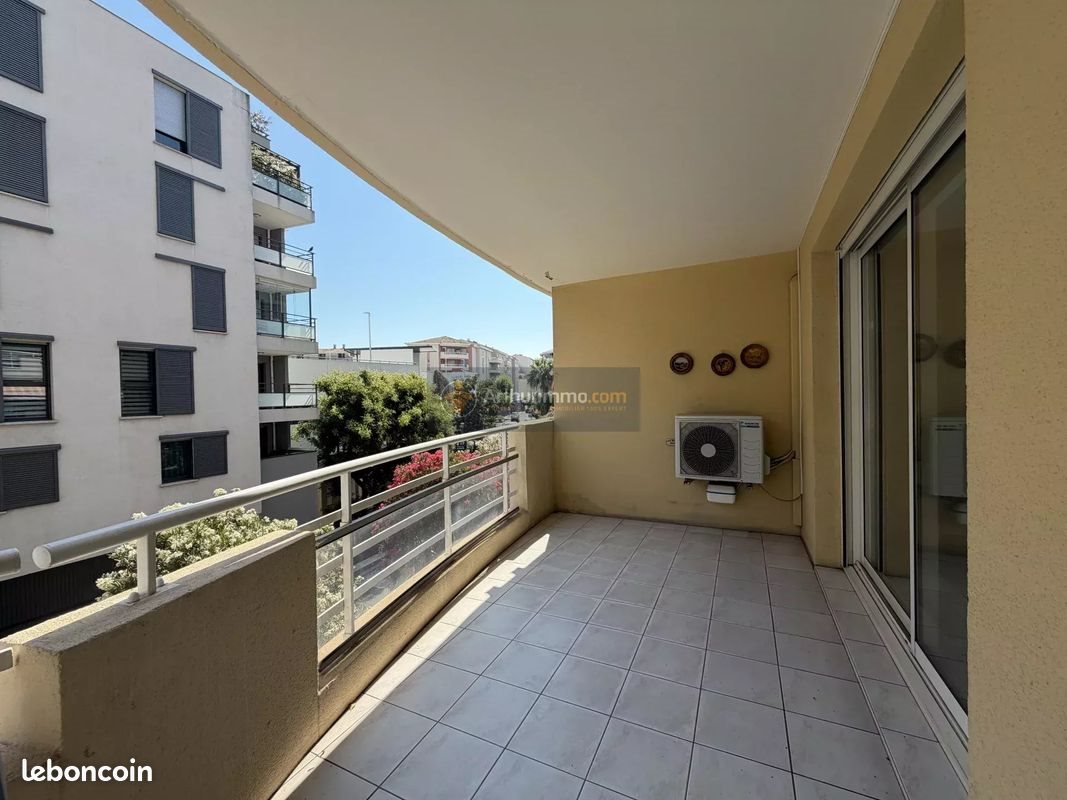 Appartement à louer, 53m², Saint-Raphaël