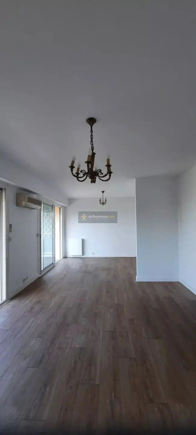 Appartement à louer, 3m², Saint-Raphaël