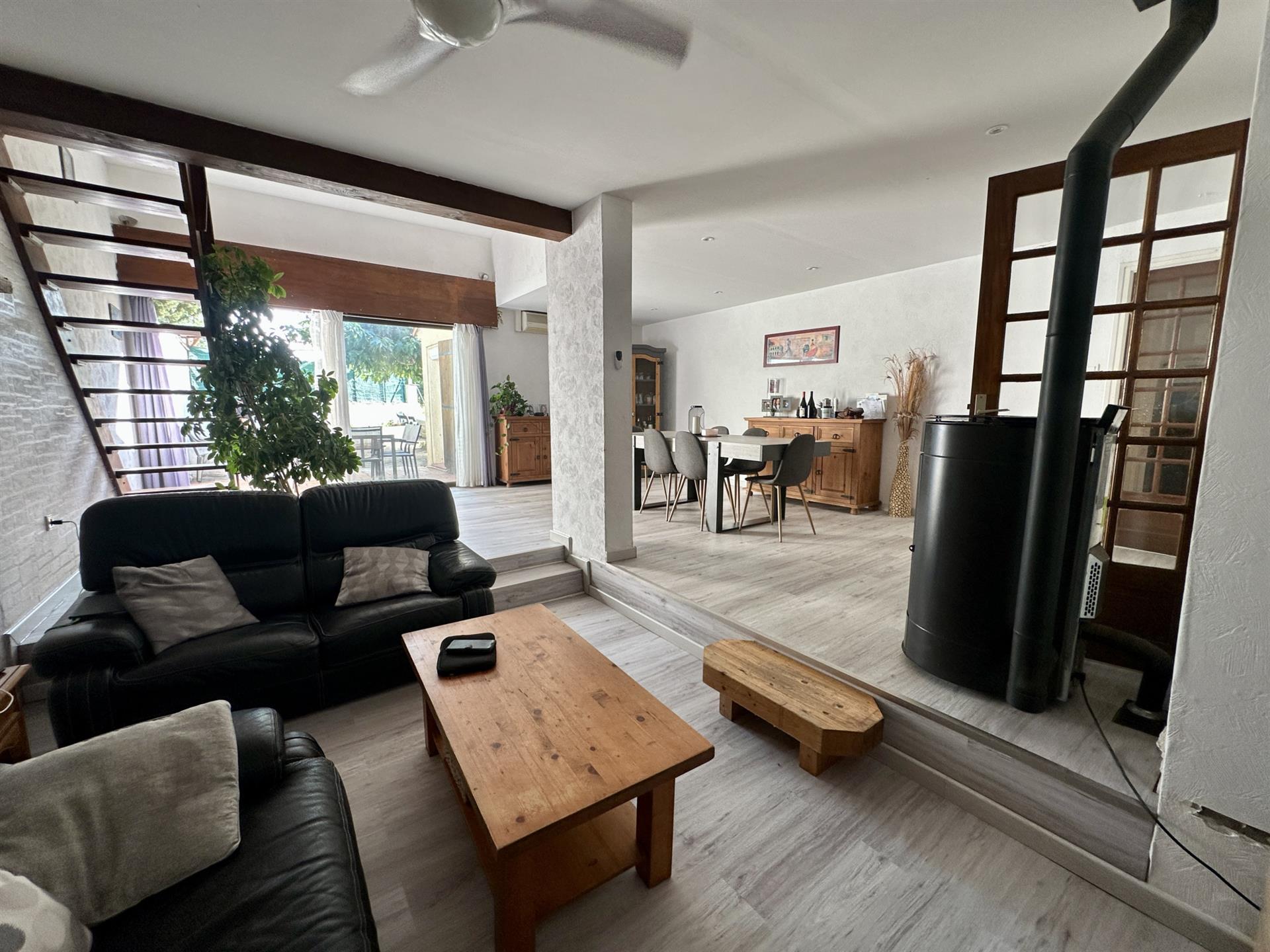 Maison à vendre, 116m², Villemolaque
