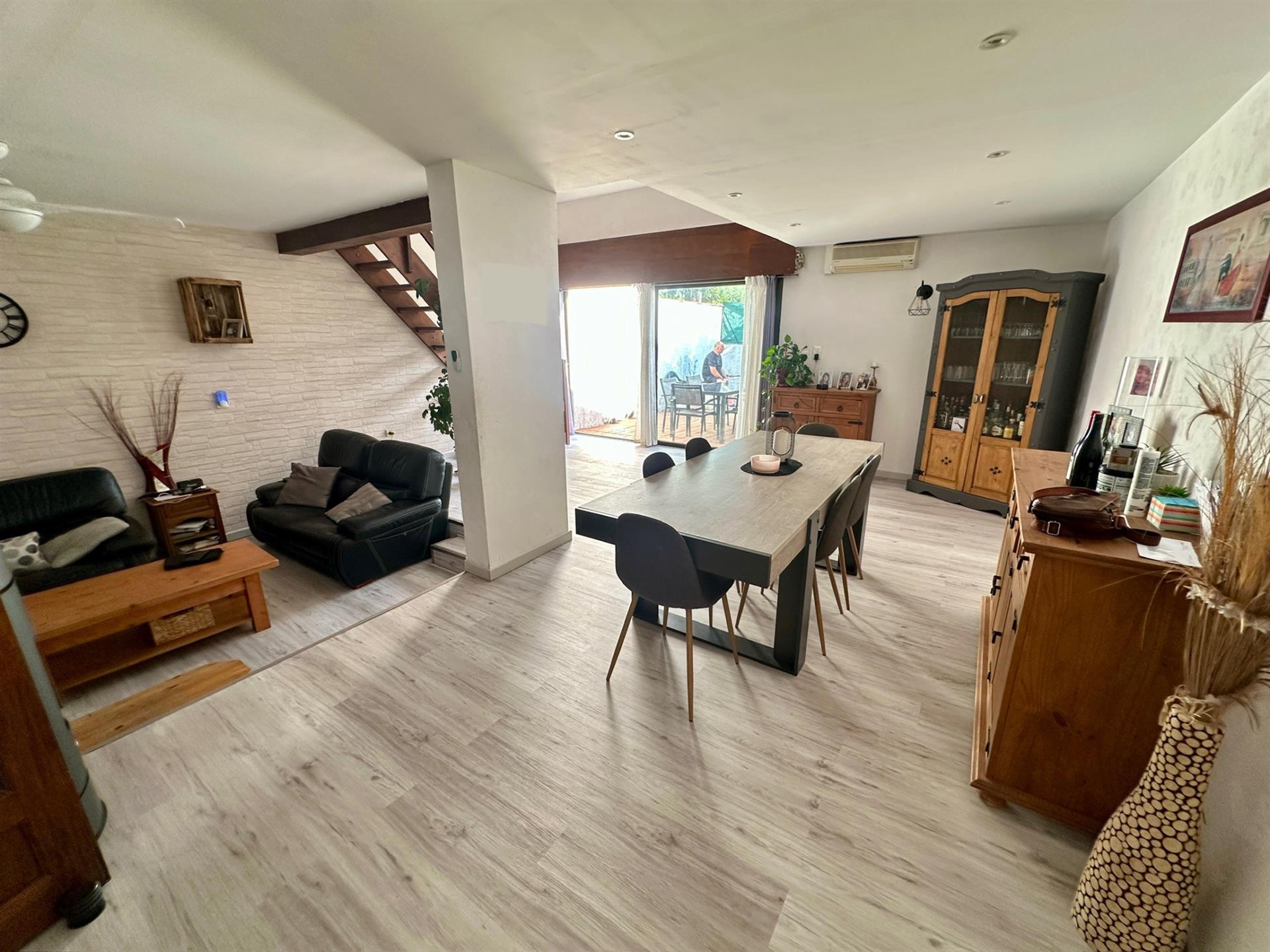 Maison à vendre, 116m², Villemolaque