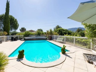 Maison à vendre, 207m², Chargé