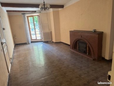 Maison à vendre, 92m², Chargé