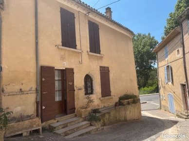 Maison à vendre, 92m², Chargé