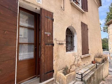 Maison à vendre, 92m², Chargé