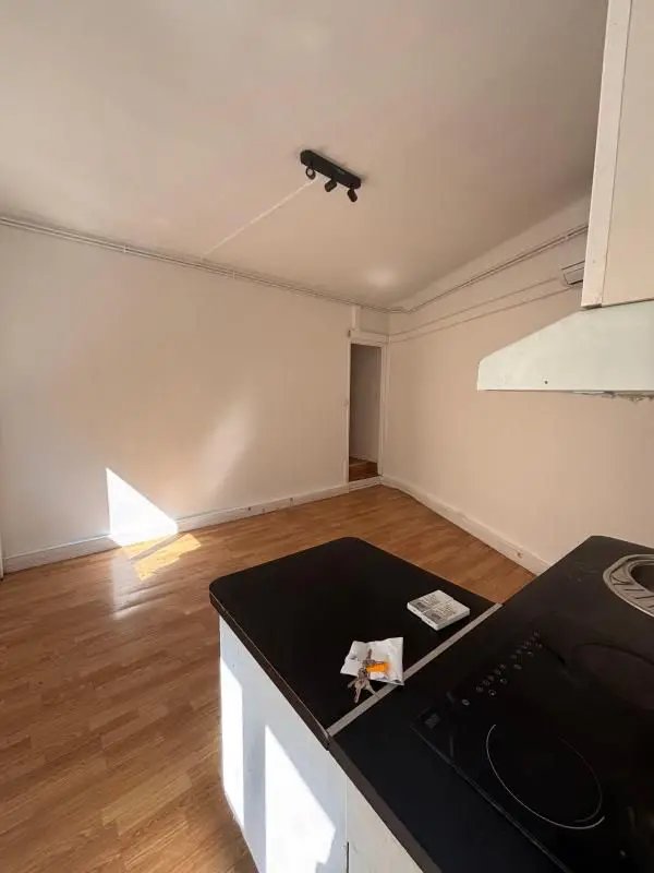 Appartement à louer, 34m², Toulon