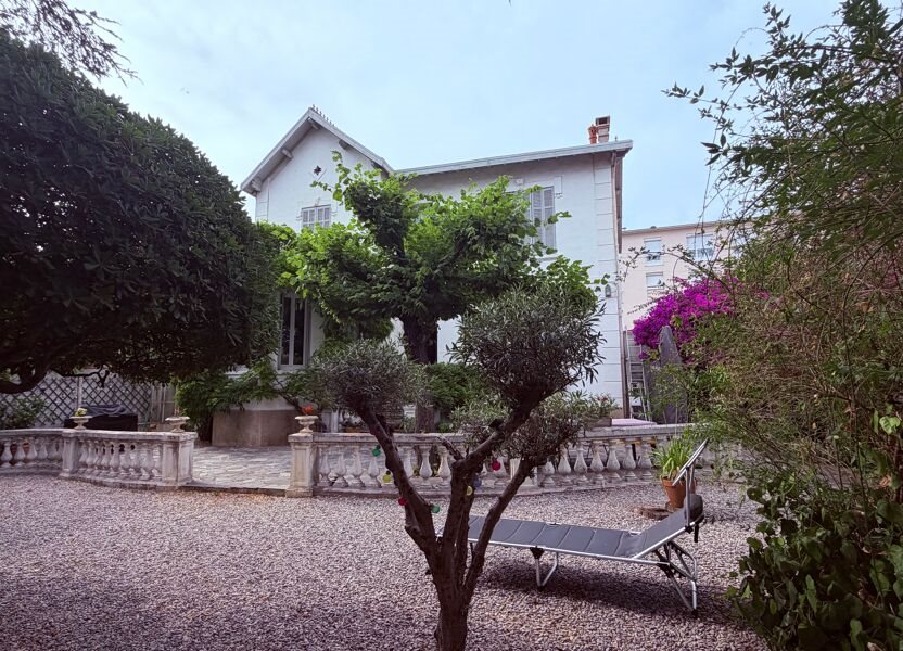 Maison à vendre, 165m², Toulon