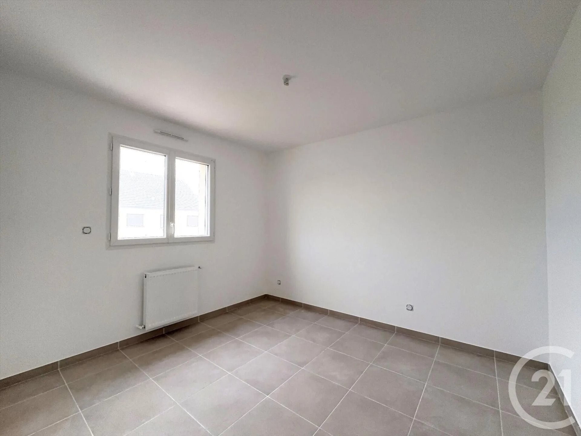 Maison à louer, 92m², Ardon