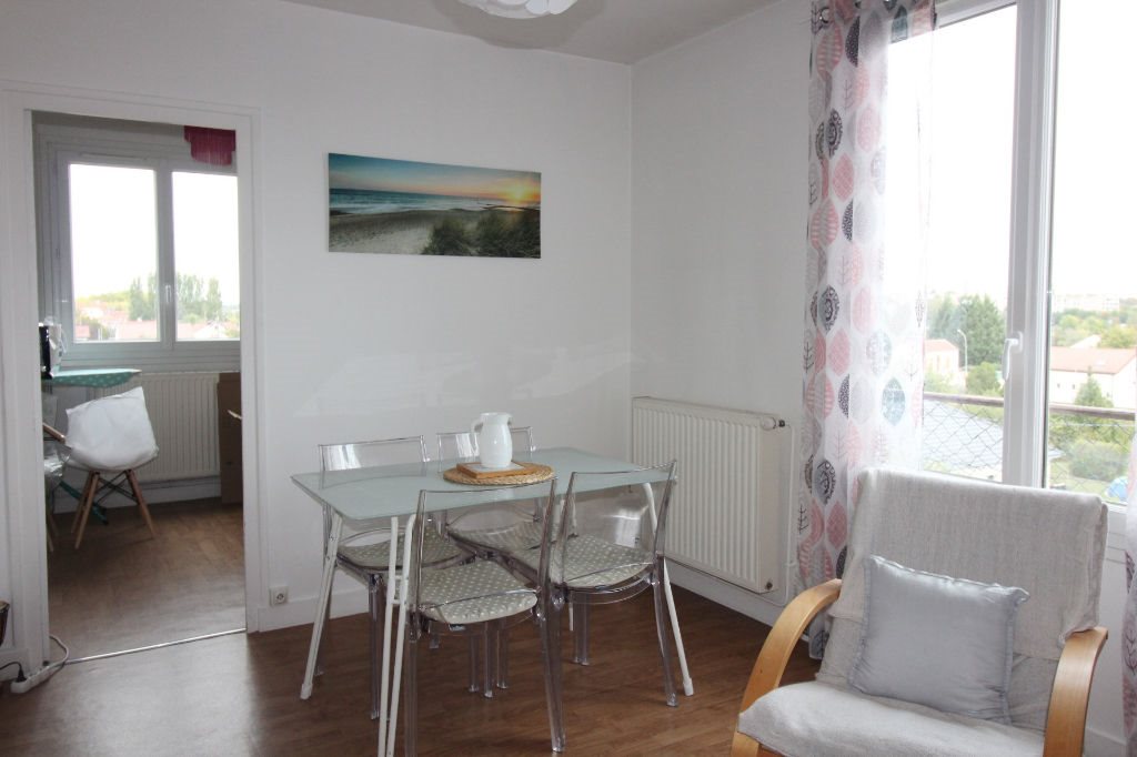 Appartement à louer, 54m², Saint-Rémy