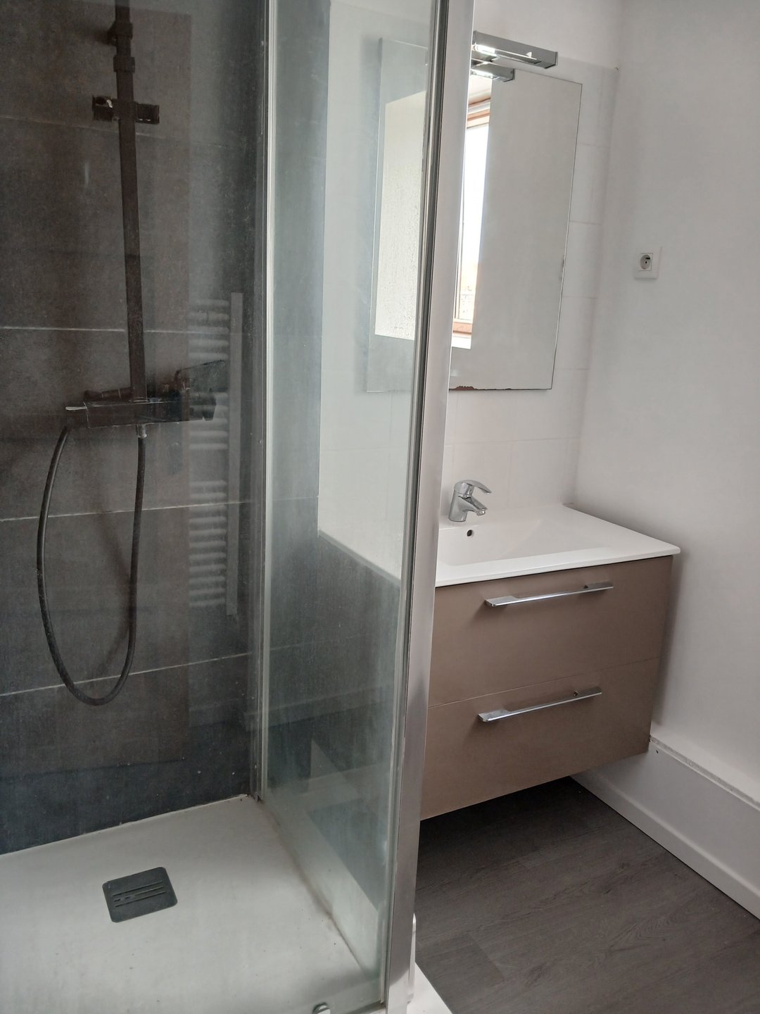 Appartement à louer, 63m², Loos