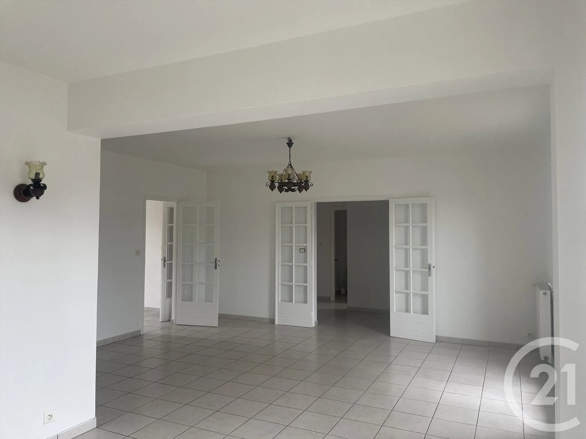 Maison à louer, 120m², Montpon-Ménestérol