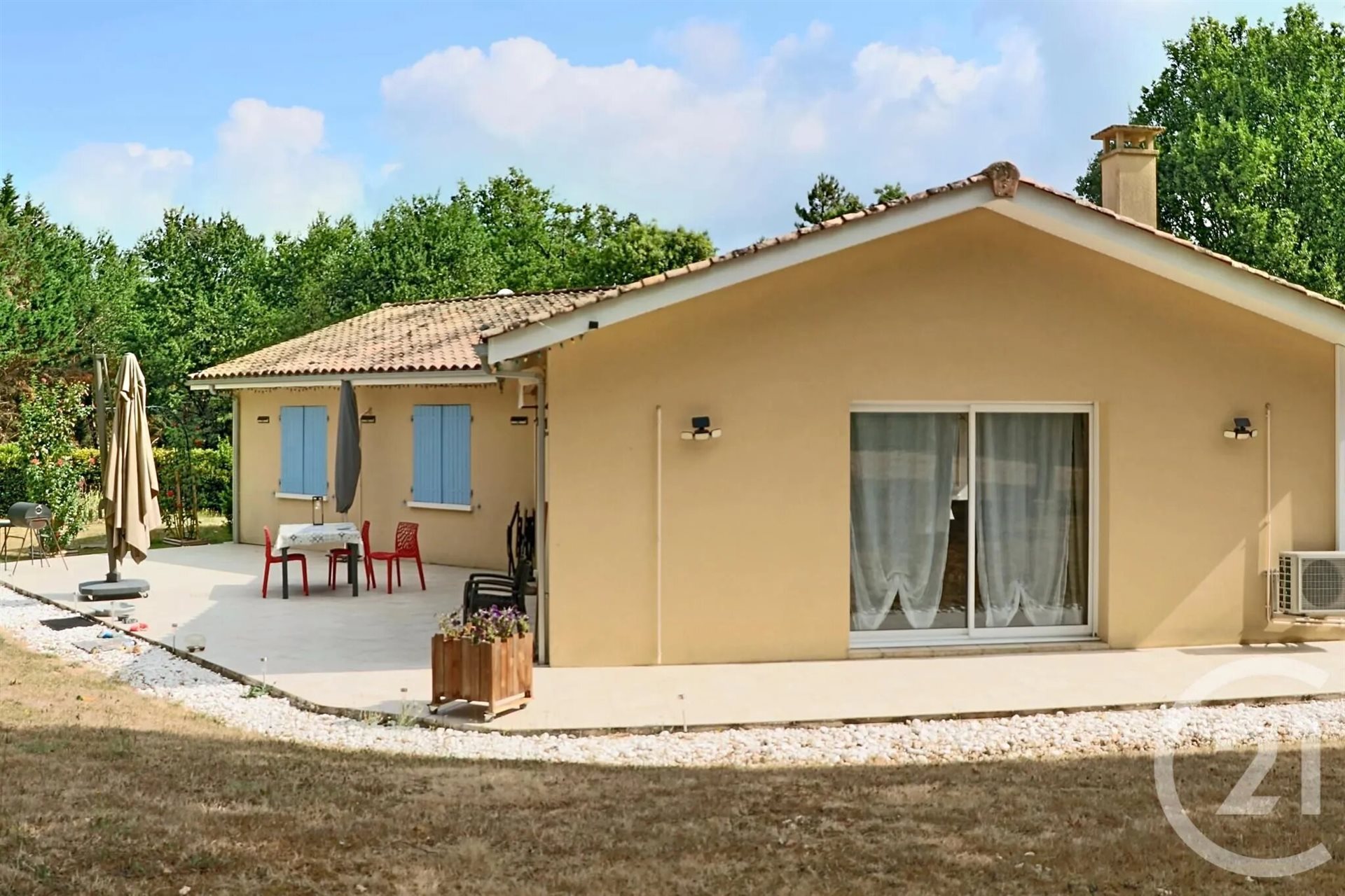 Maison à vendre, 110m², Saint-Martial-d'Artenset