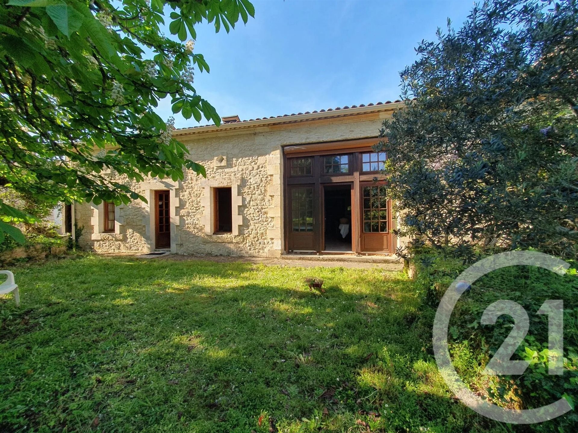 Maison à vendre, 326m², Montpon-Ménestérol