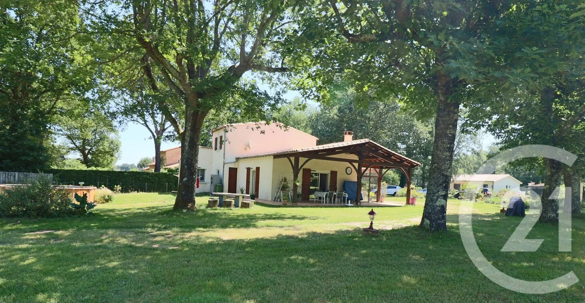 Maison à vendre, 160m², Montpon-Ménestérol