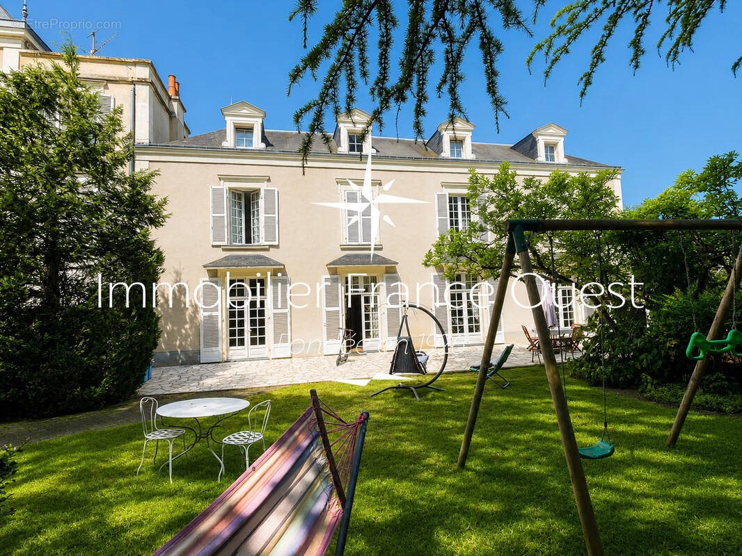 Maison à vendre, 225m², Sablé-sur-Sarthe
