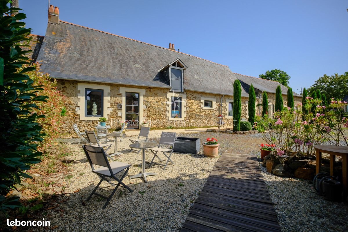 Maison à vendre, 246m², Château-Gontier-sur-Mayenne