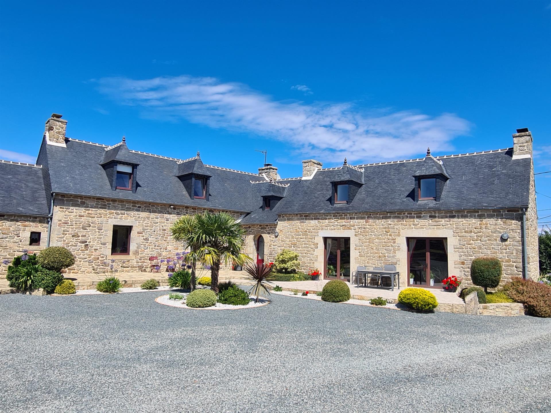 Maison à vendre, 303m², Ploumagoar