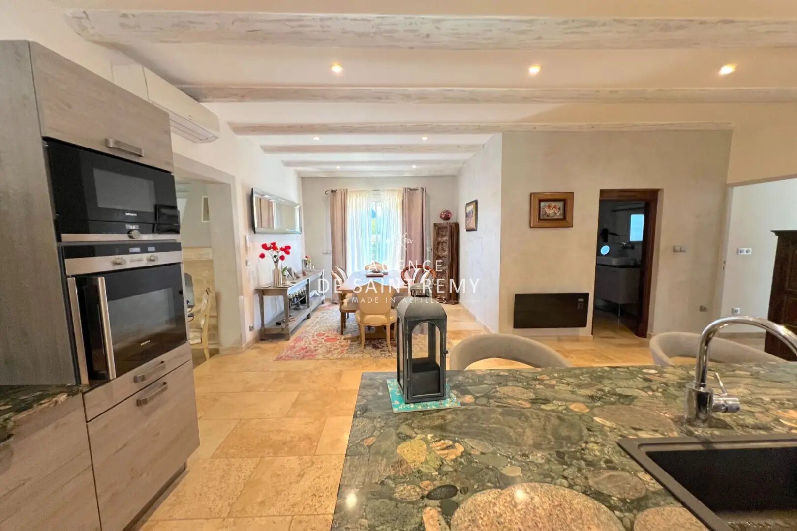 Maison à vendre, 200m², Mollégès