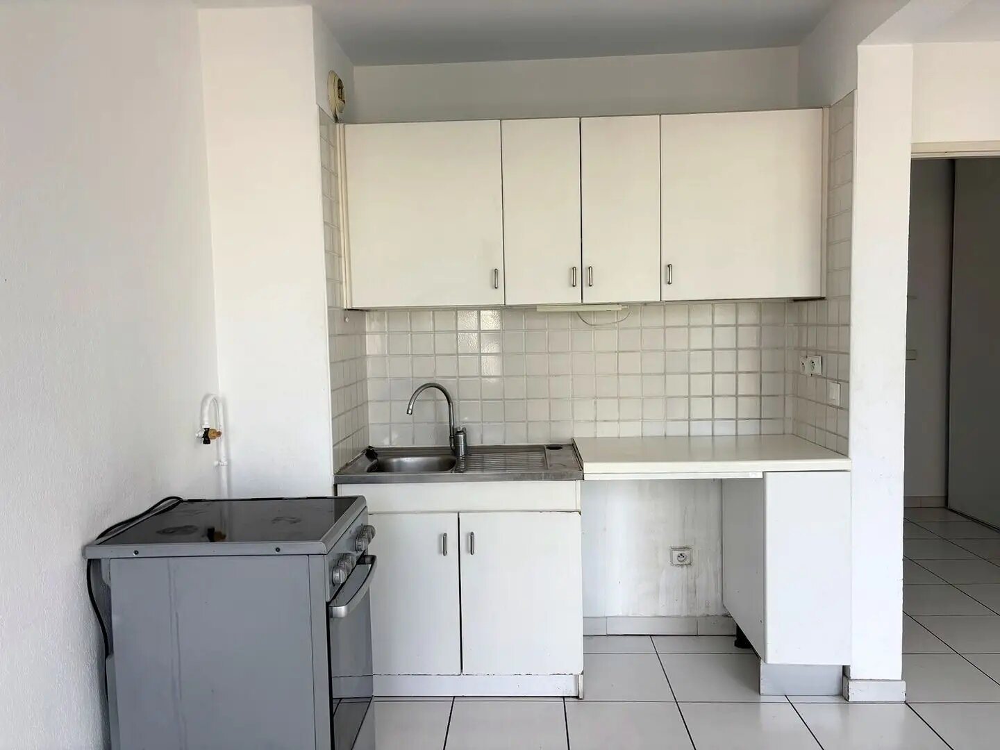 Appartement à louer, 28m², Marseille 8ème