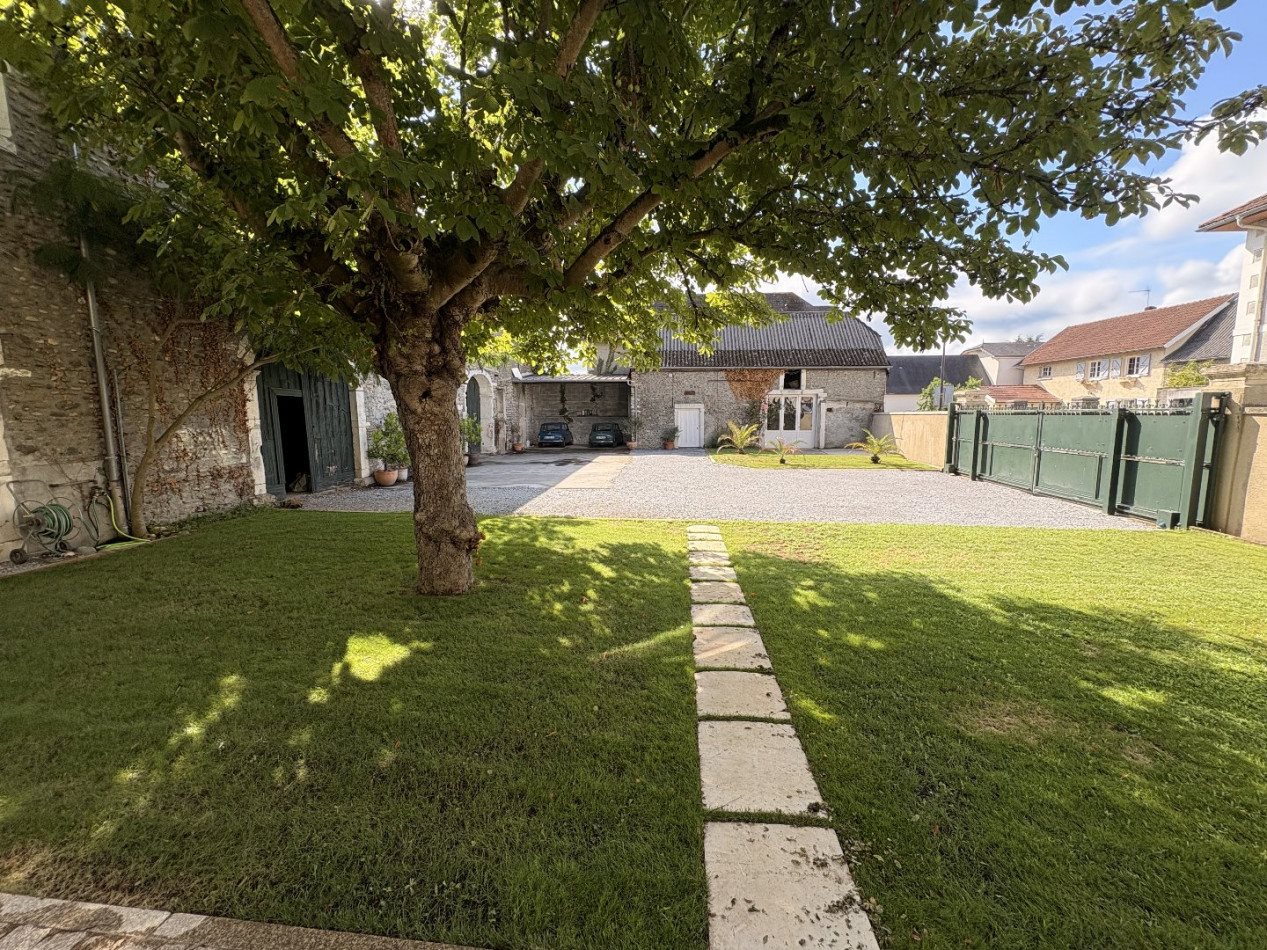 Maison à vendre, 243m², Lons