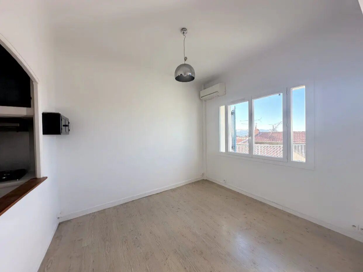 Maison à louer, 47m², Marseille 16ème