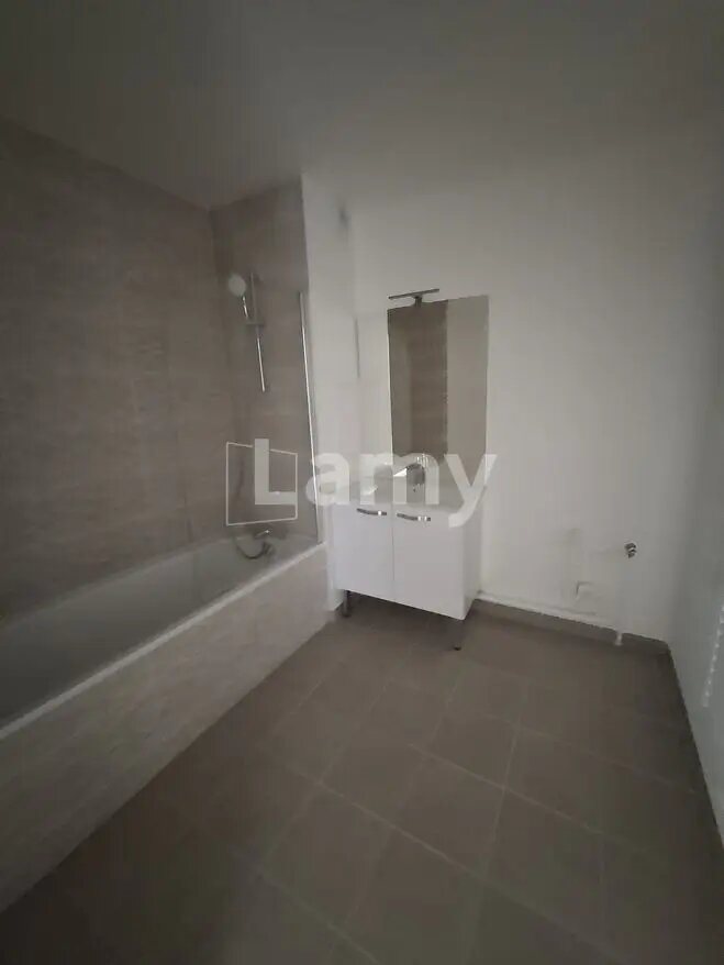 Appartement à louer, 63m², Mantes-la-Jolie