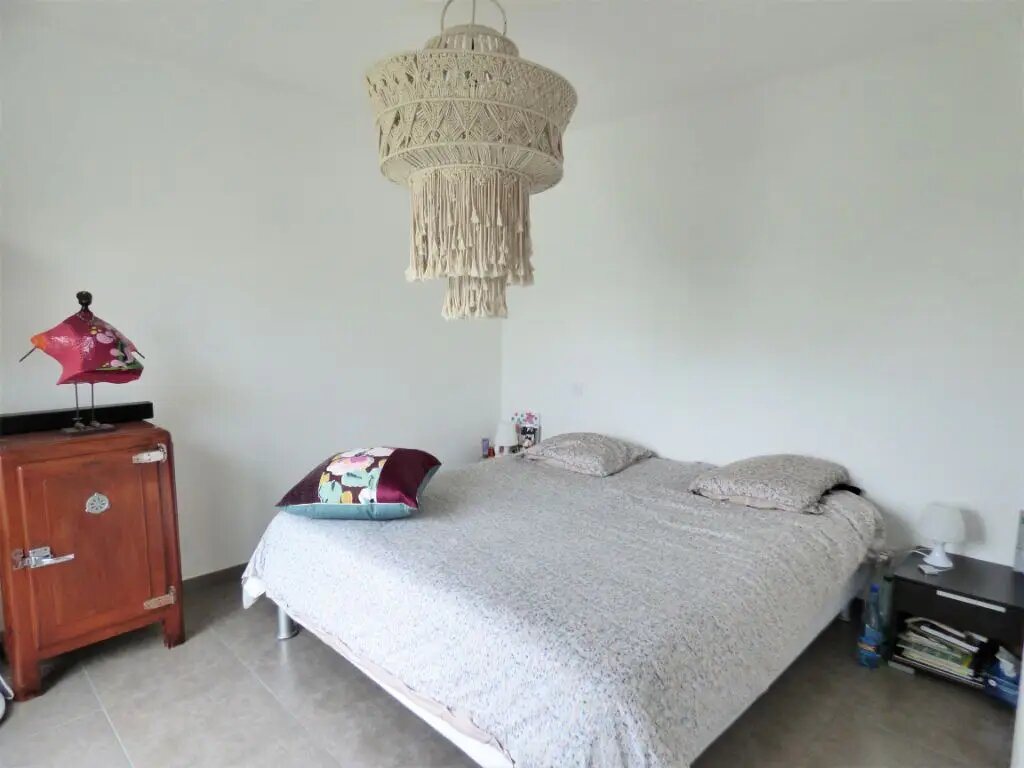 Maison à louer, 85m², Izon