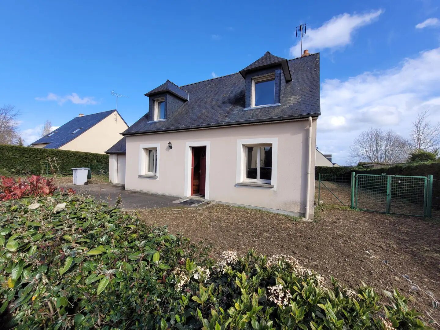 Maison à louer, 99m², Auvers-le-Hamon
