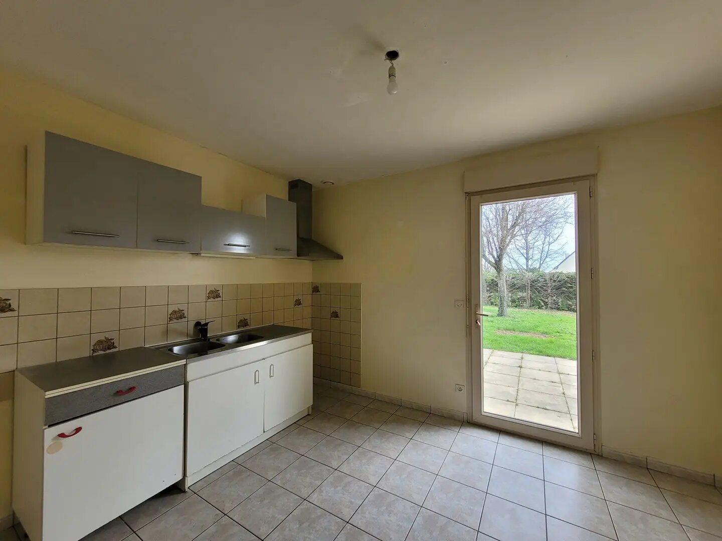 Maison à louer, 99m², Auvers-le-Hamon