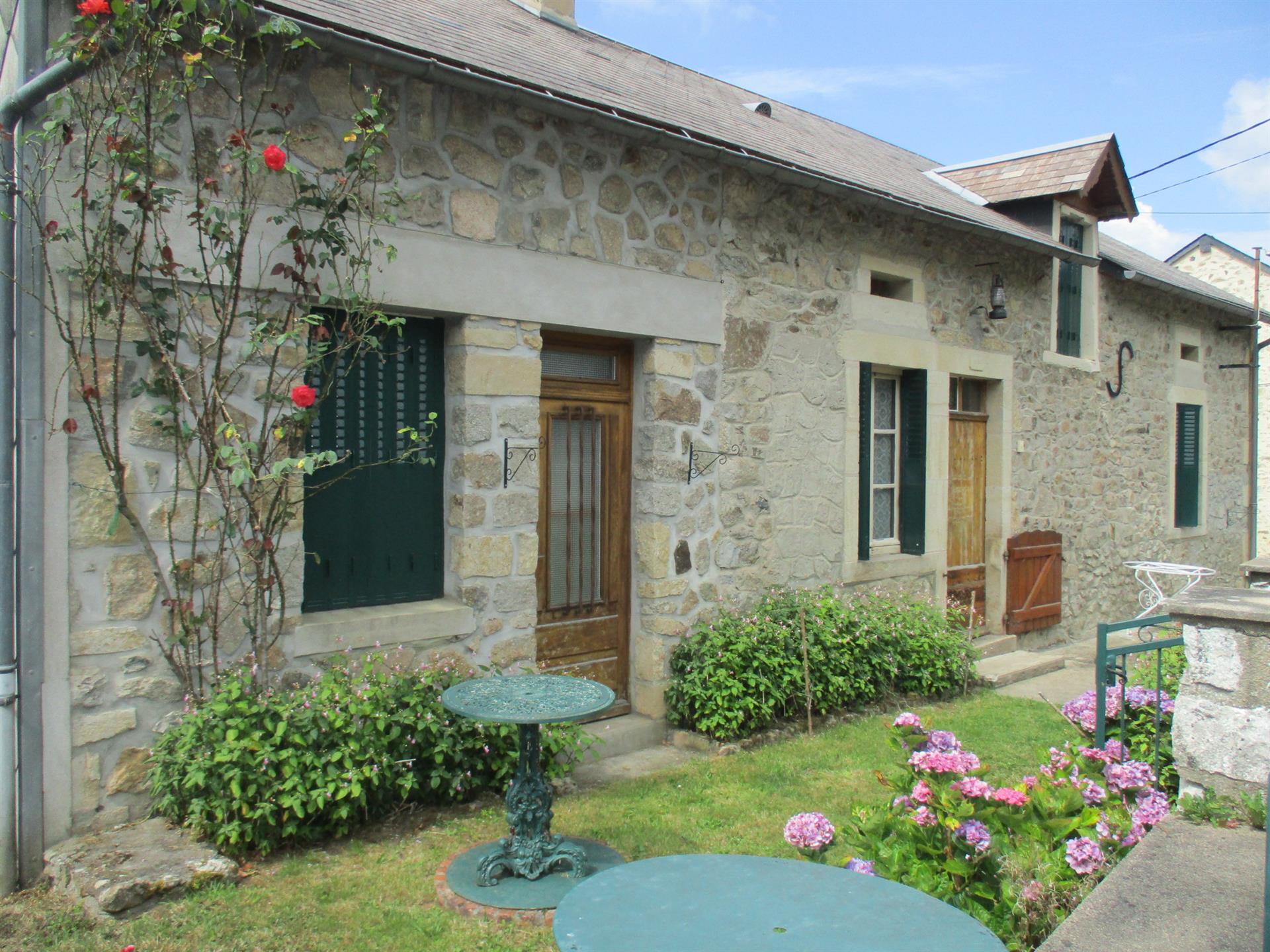 Maison à vendre, 207m², Saint-Léger-de-Fougeret