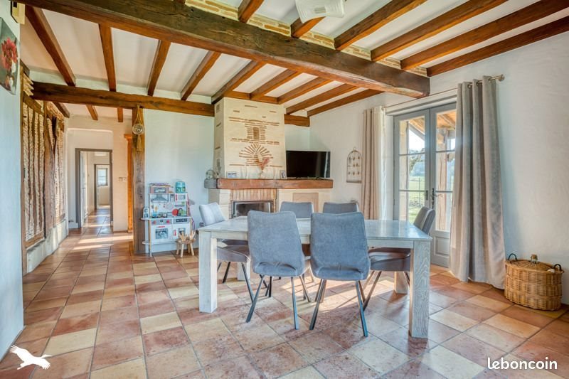 Maison à vendre, 335m², Saint-Pardoux-Isaac