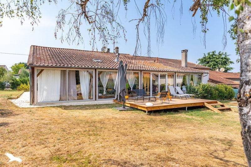 Maison à vendre, 225m², Saint-Pardoux-Isaac