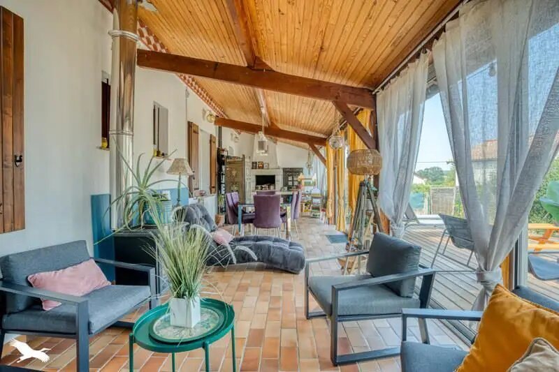 Maison à vendre, 225m², Saint-Pardoux-Isaac
