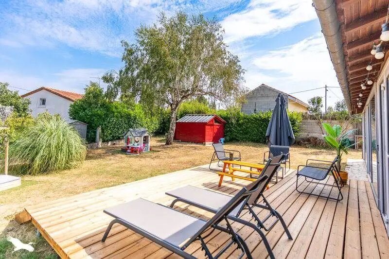Maison à vendre, 225m², Saint-Pardoux-Isaac