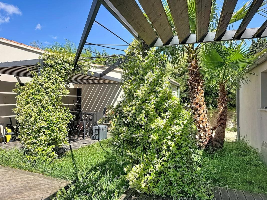 Maison à vendre, 197m², Althen-des-Paluds