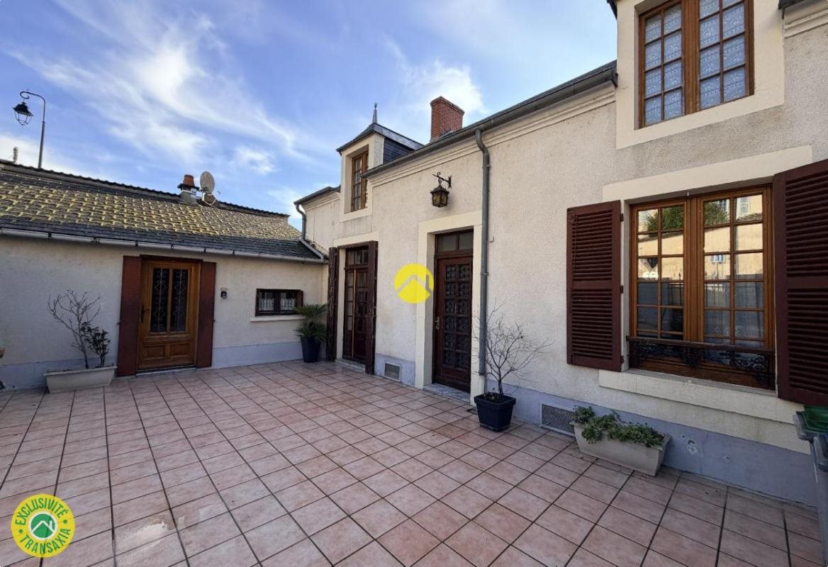 Maison à vendre, 134m², Châteauneuf-sur-Cher