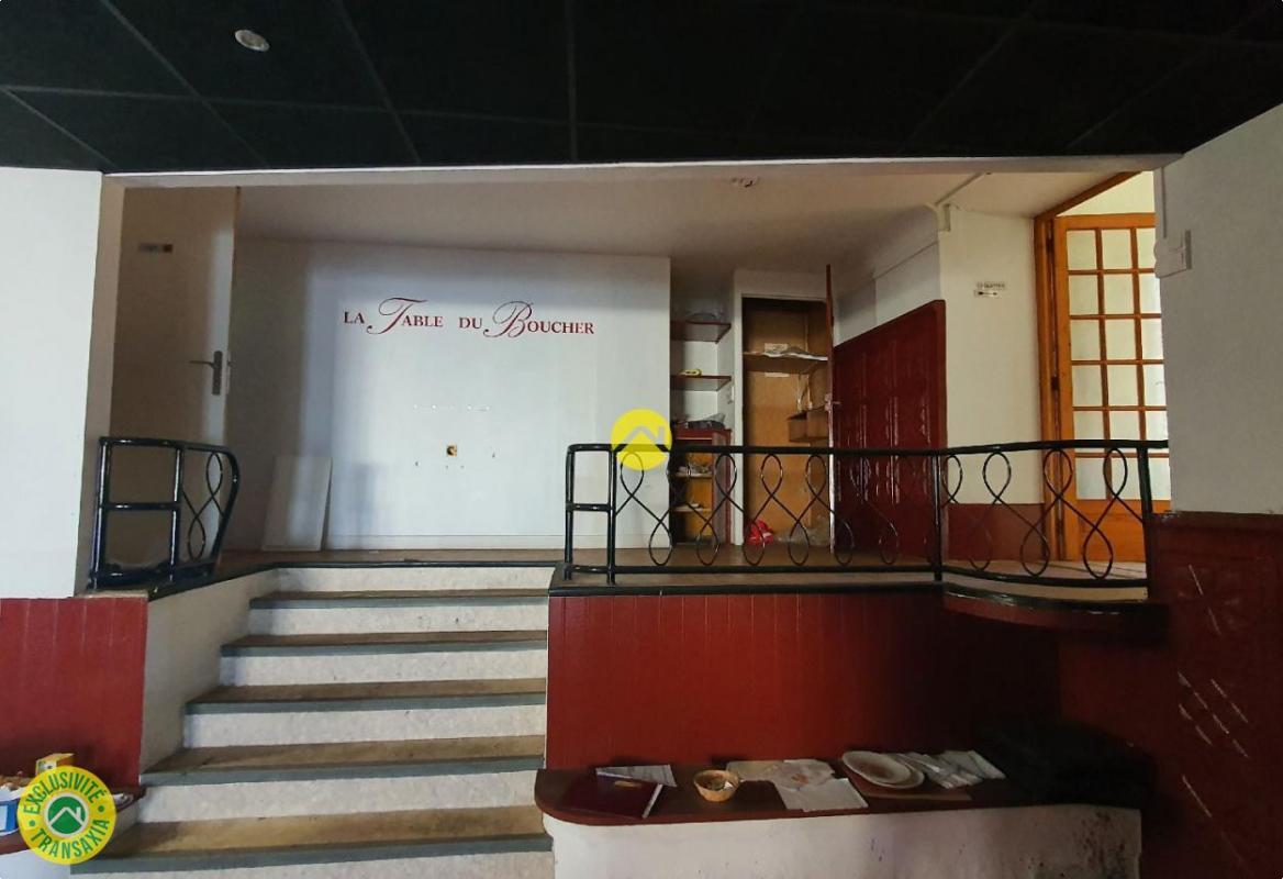 Maison à vendre, 420m², Auzances