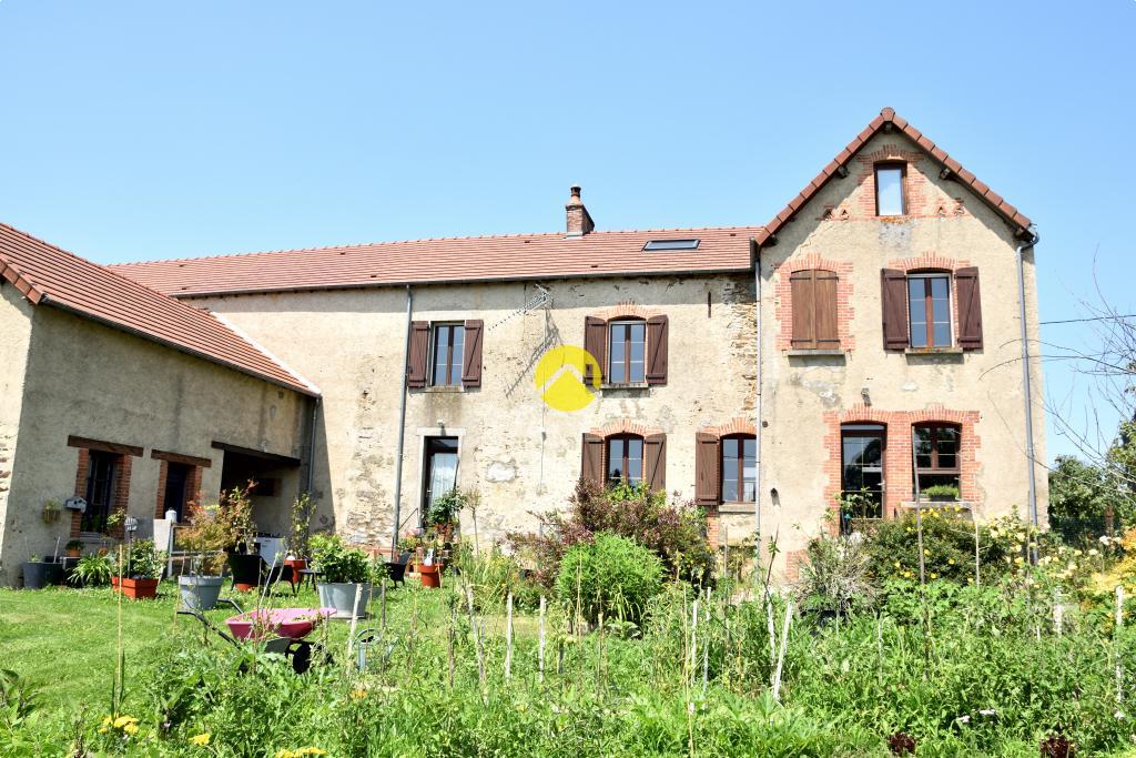 Maison à vendre, 246m², Boussac