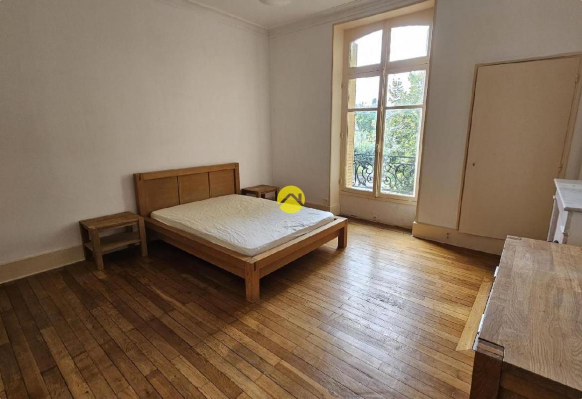 Maison à vendre, 311m², Néris-les-Bains