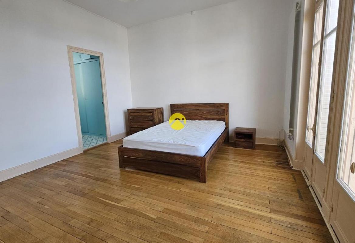 Maison à vendre, 311m², Néris-les-Bains