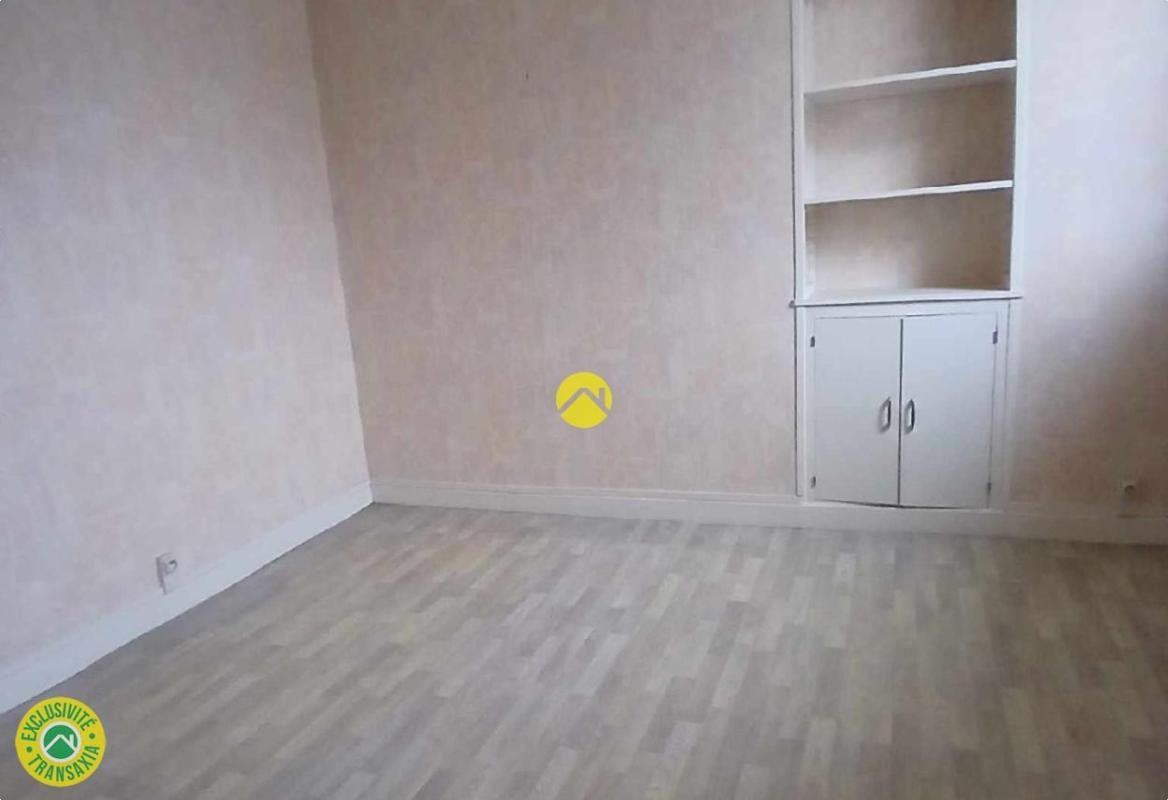 Appartement à vendre, 200m², Commentry