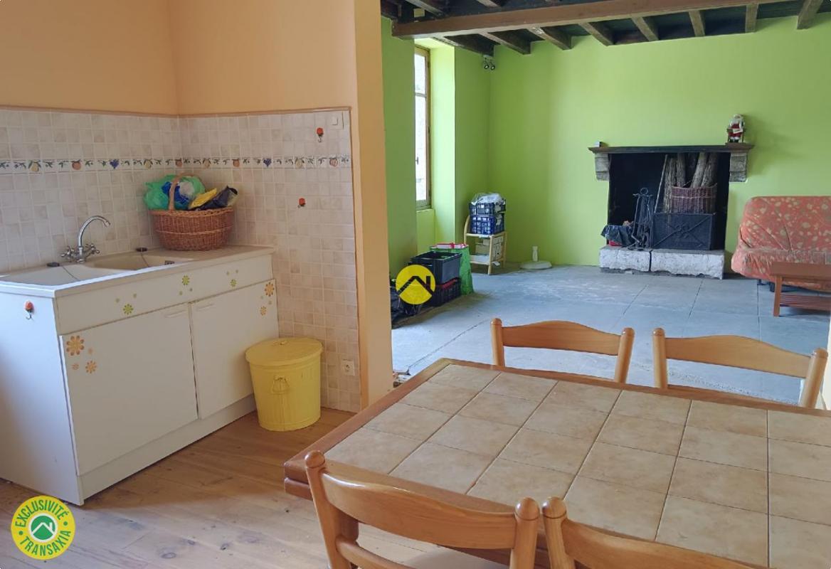 Maison à vendre, 75m², Roches