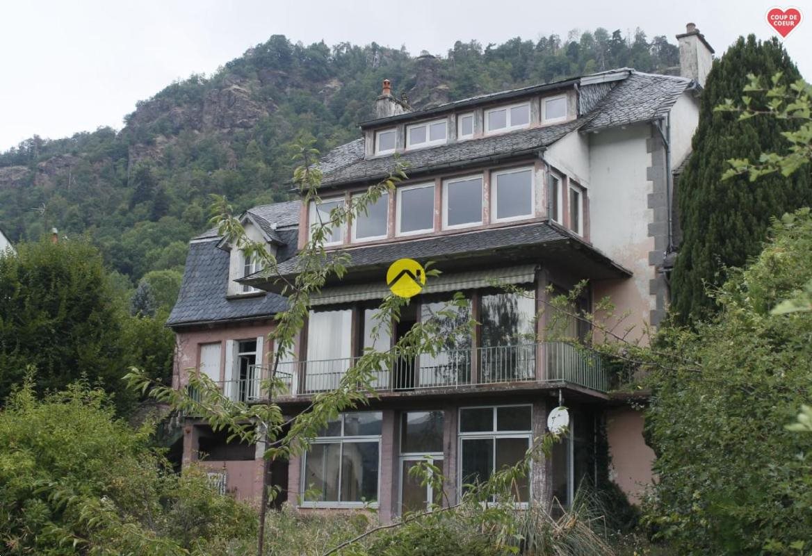 Maison à vendre, 250m², Vic-sur-Cère