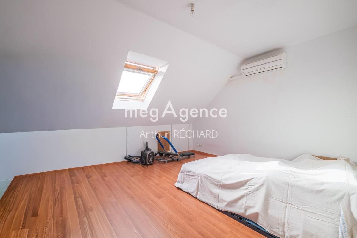 Maison à vendre, 210m², Lombron