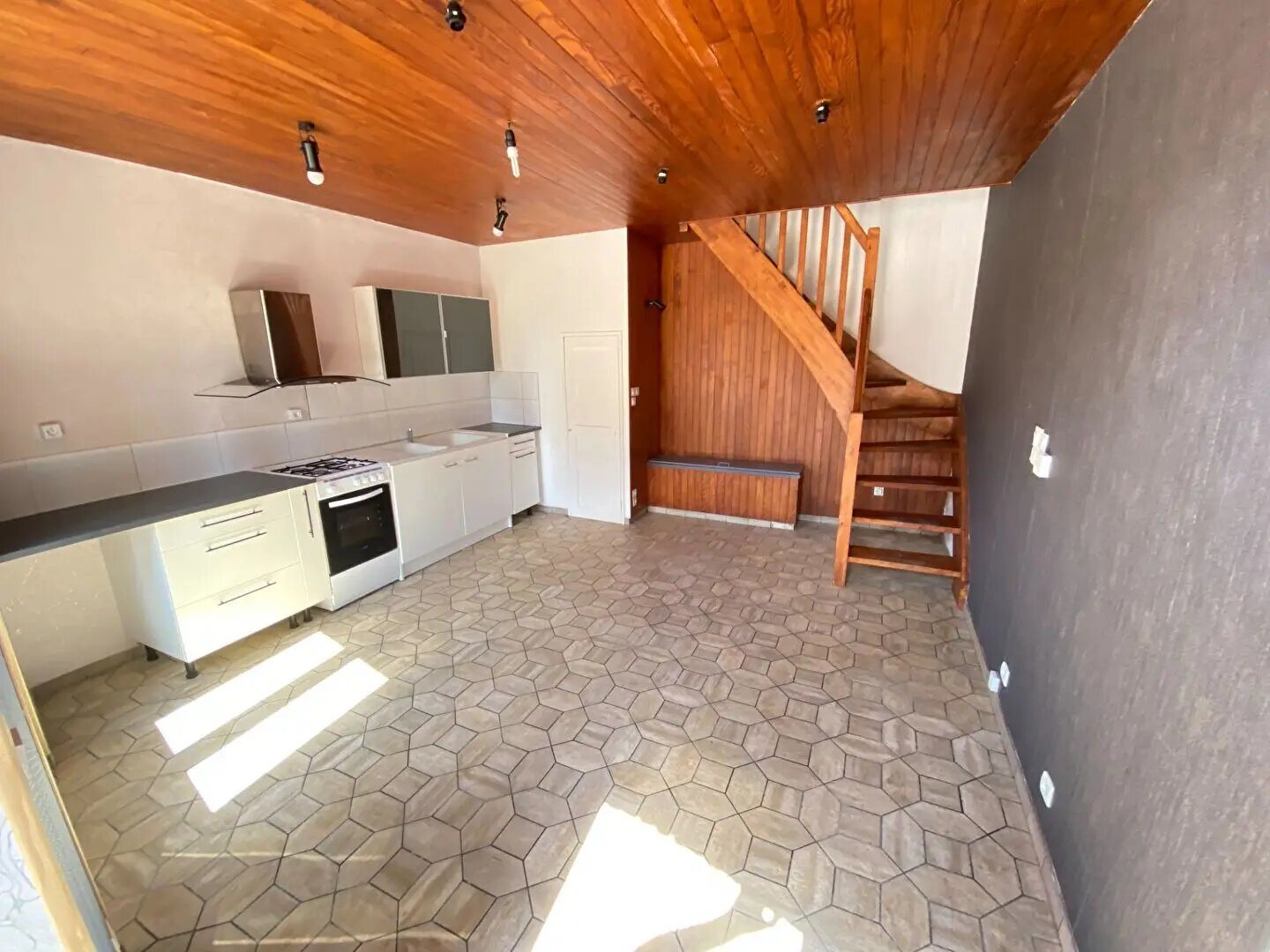 Maison à louer, 51m², Saint-Pierre-du-Regard
