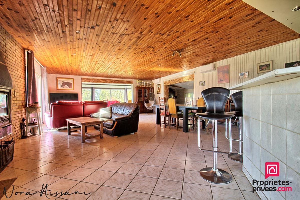 Maison à vendre, 255m², Sampans