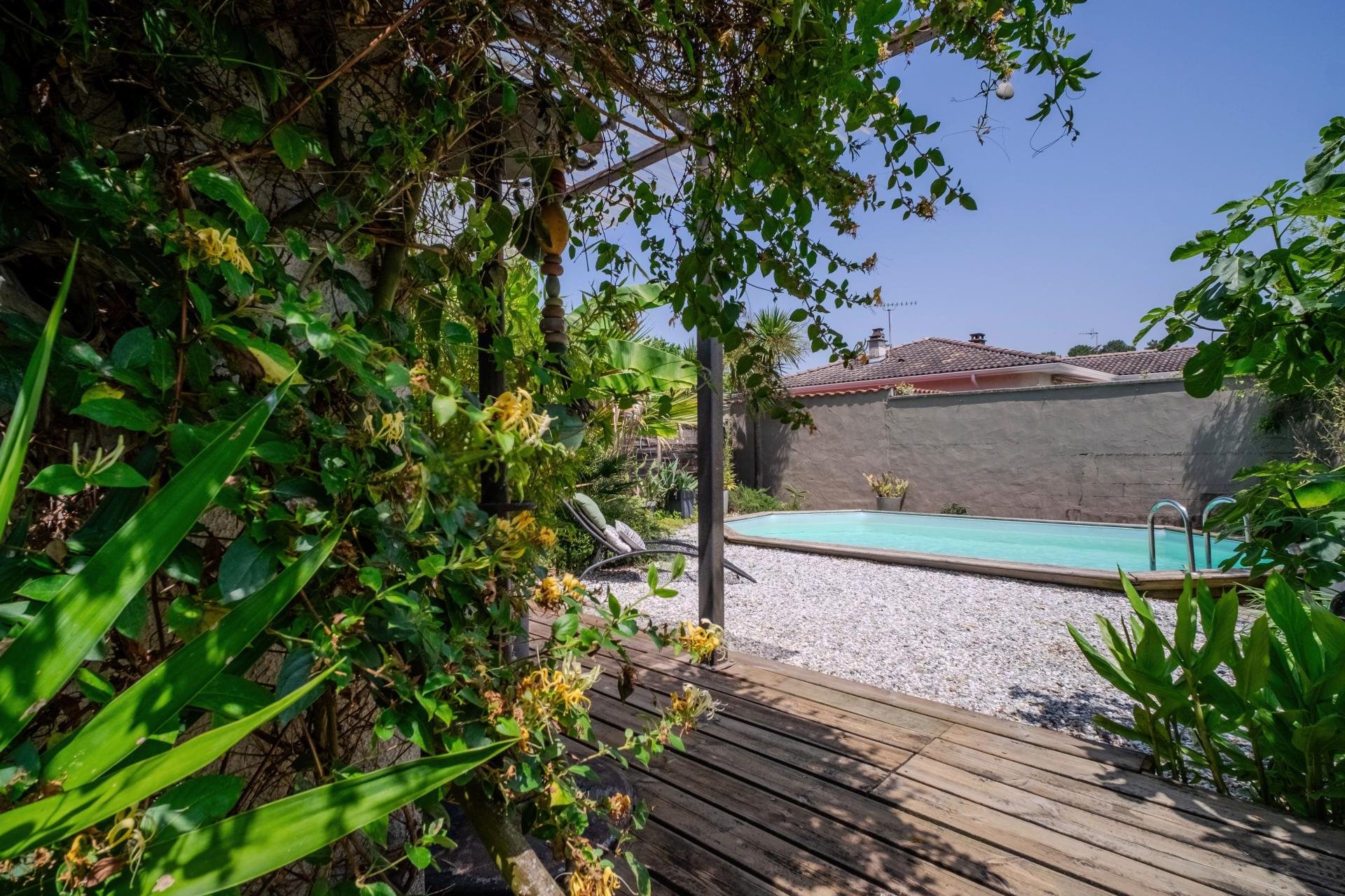 Maison à vendre, 105m², Oeyreluy
