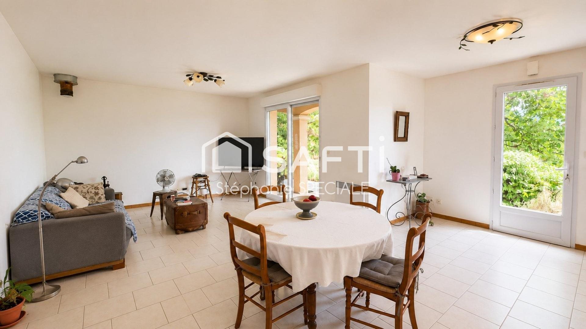 Maison à vendre, 102m², Bagnols-en-Forêt