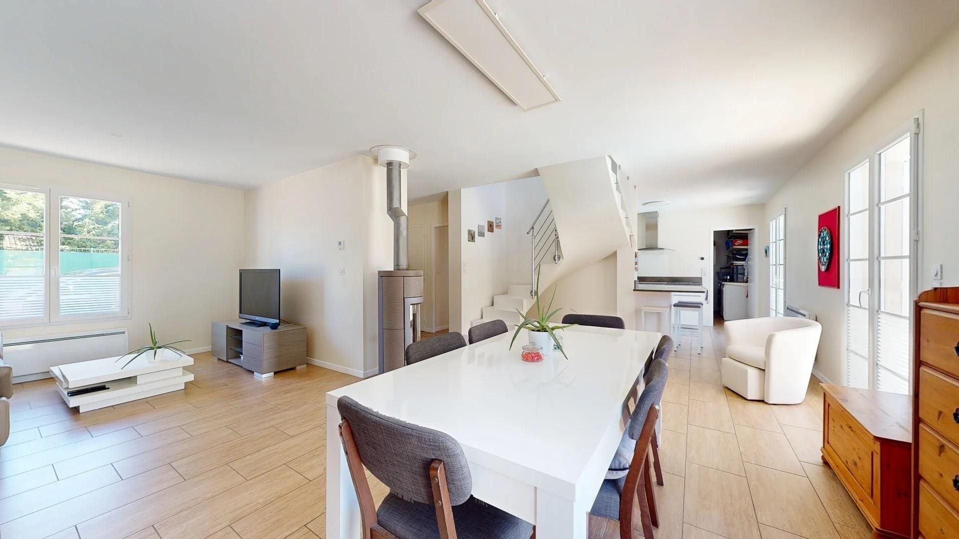 Maison à vendre, 134m², Léognan