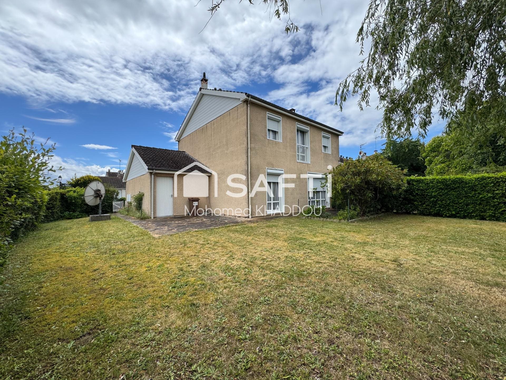 Maison à vendre, 135m², Le Mesnil-Saint-Denis