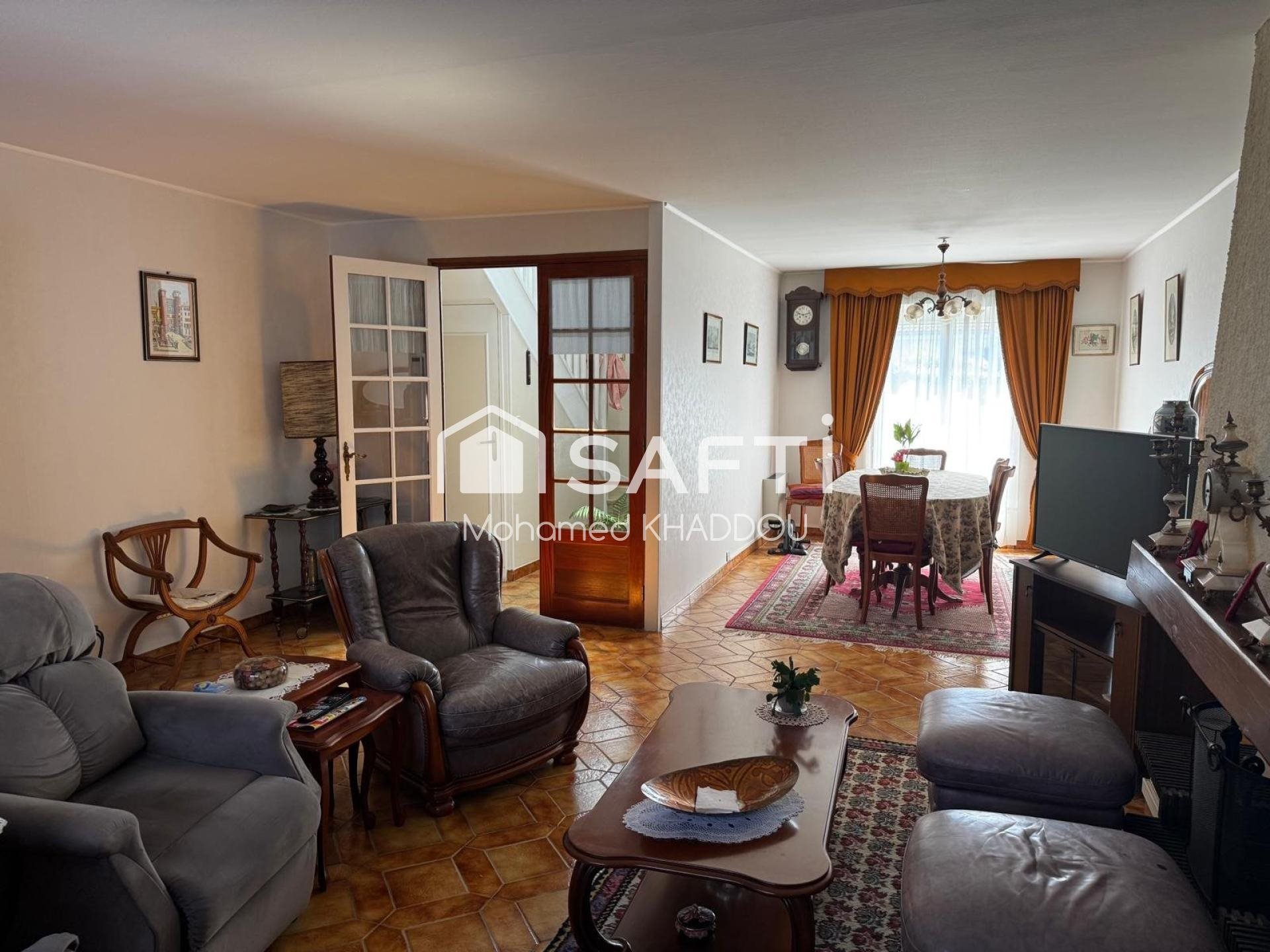 Maison à vendre, 135m², Le Mesnil-Saint-Denis